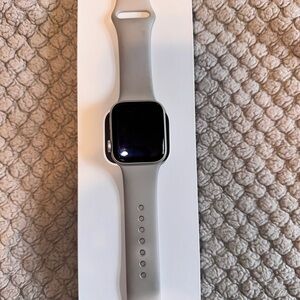 Apple Watch SE (Gen 2) 40 mm Starlight